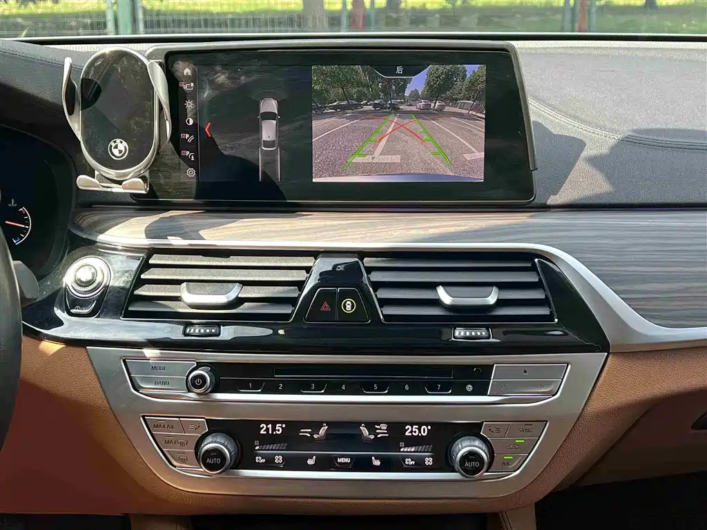 BMW 6 Series GT 2018 630i Luxury Design Package фото 20