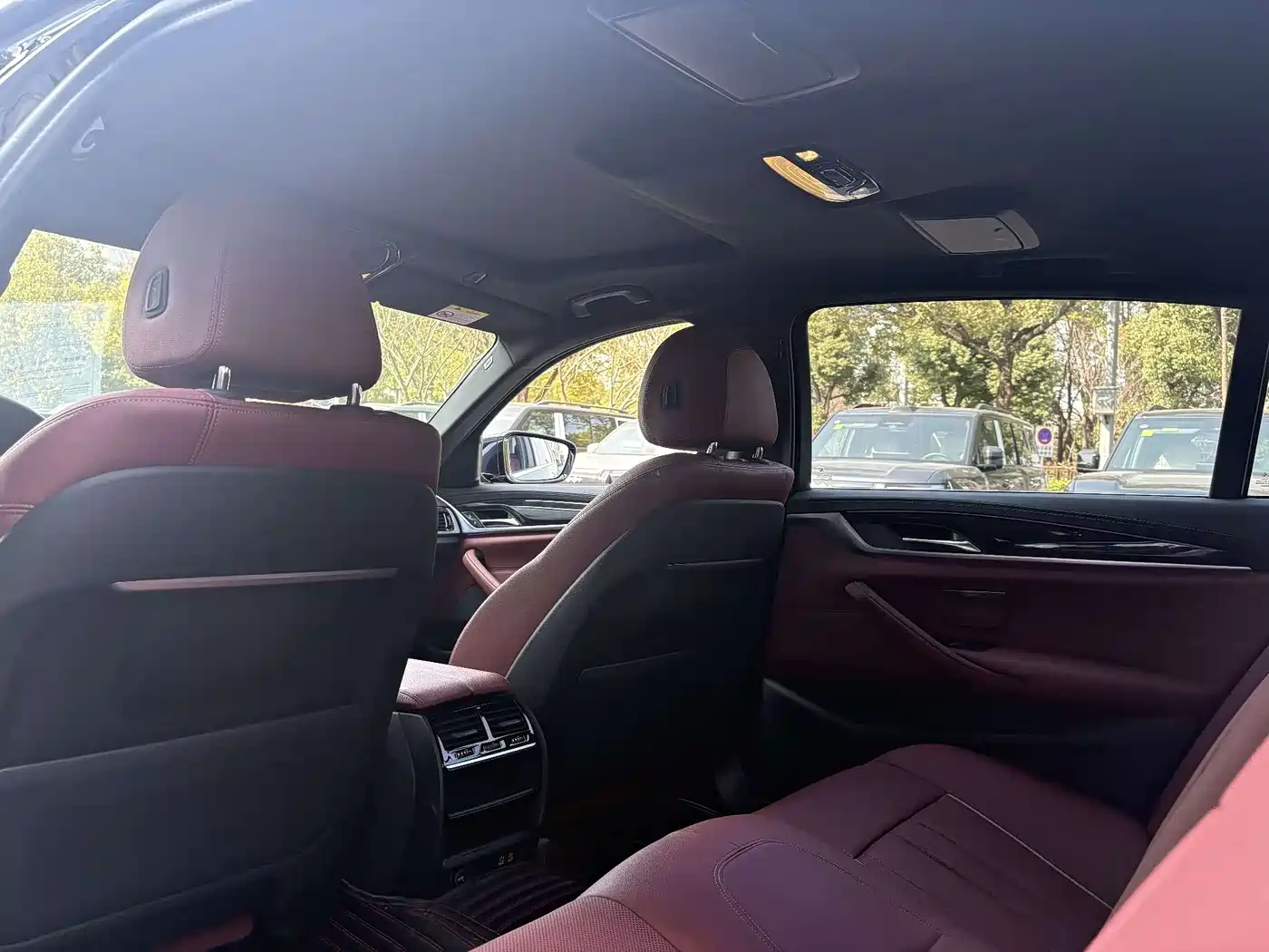BMW 5 Series 2021 525Li M Sport Package фото 7