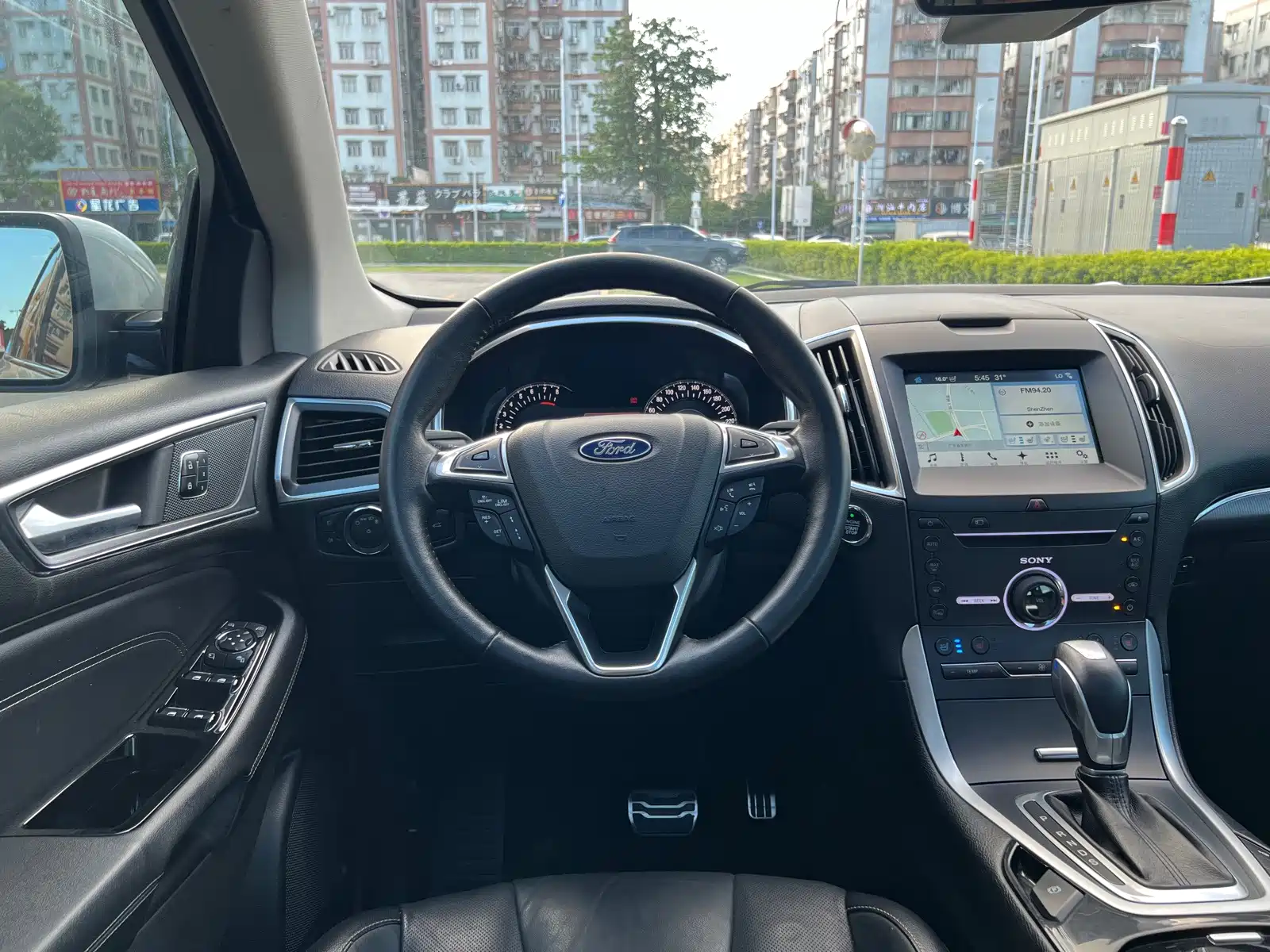 Фото 23 - Ford Edge