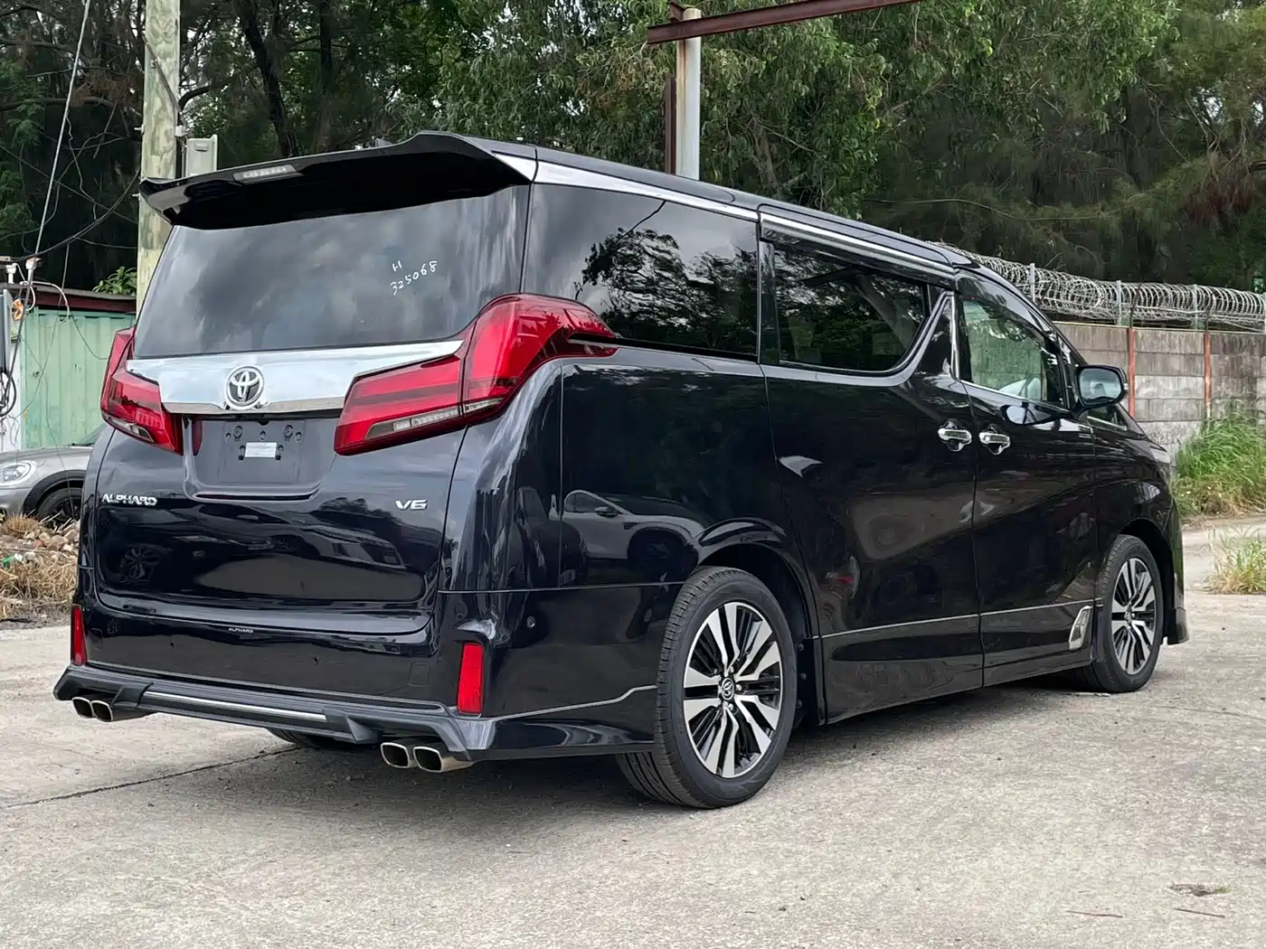 Toyota Alphard 2018 Facelift 3.5L Luxury Edition фото 6
