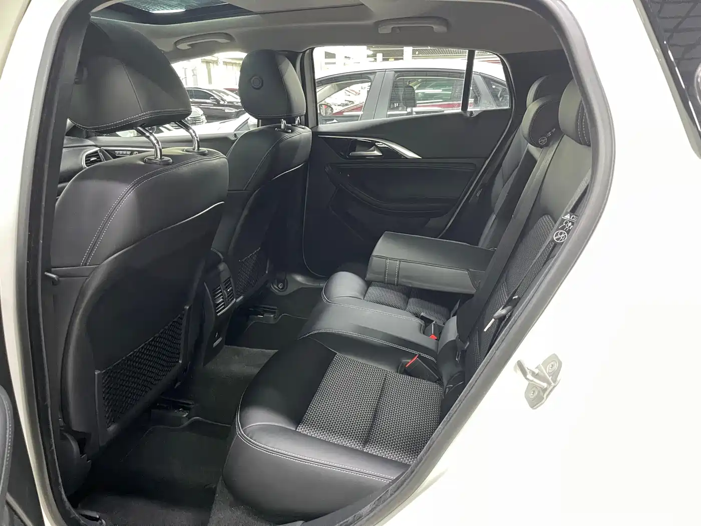 Infiniti QX30 2018 2017 Model 1.6T 2WD Sport