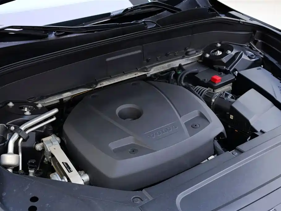 Фото 37 - Volvo XC90