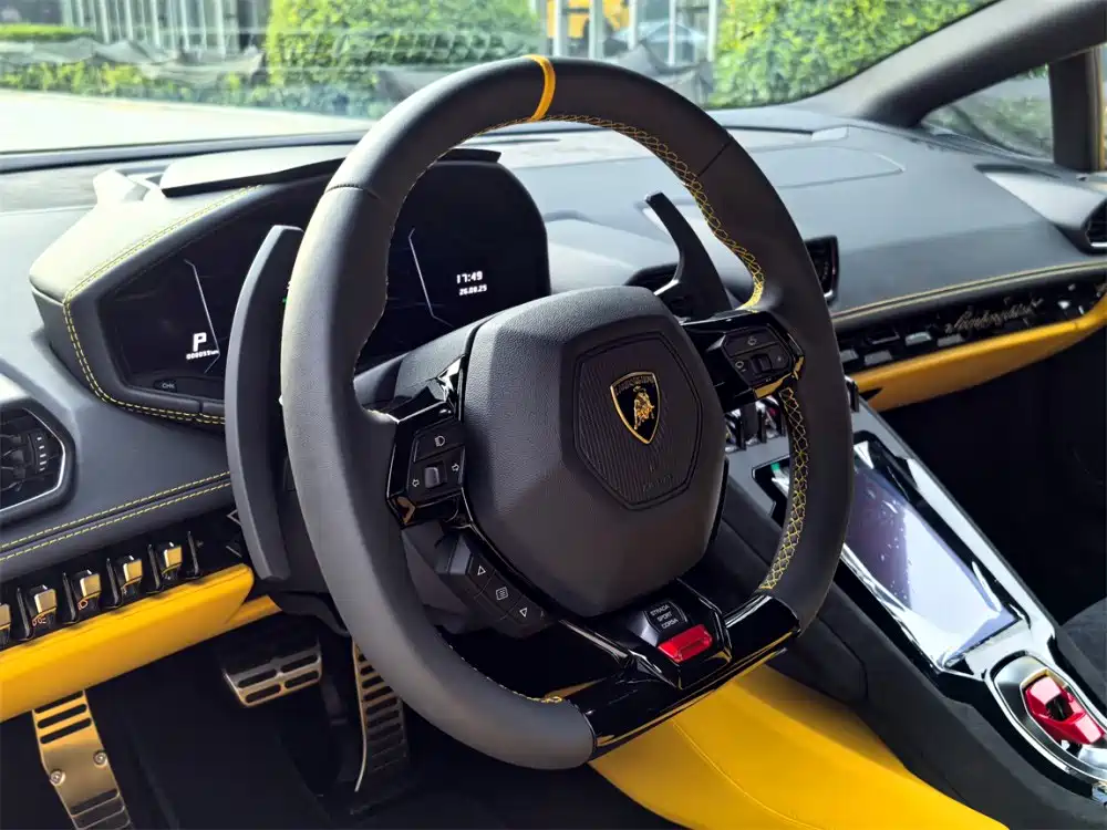 LAMBORGHINI HURACÁN