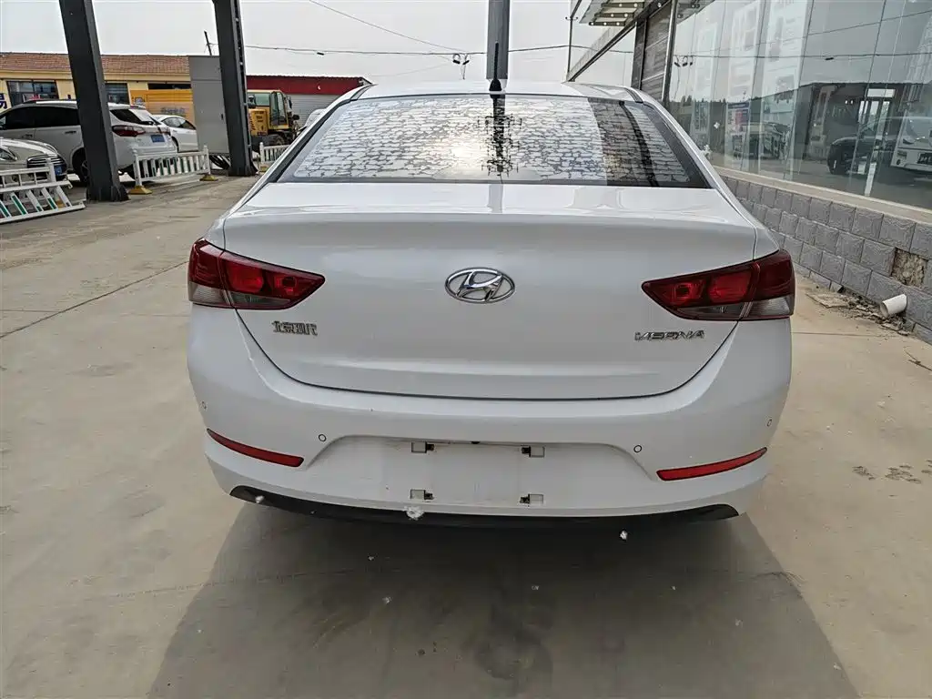 Hyundai Verna 2018 2016 1.4L Automatic Cool Edition GLS
