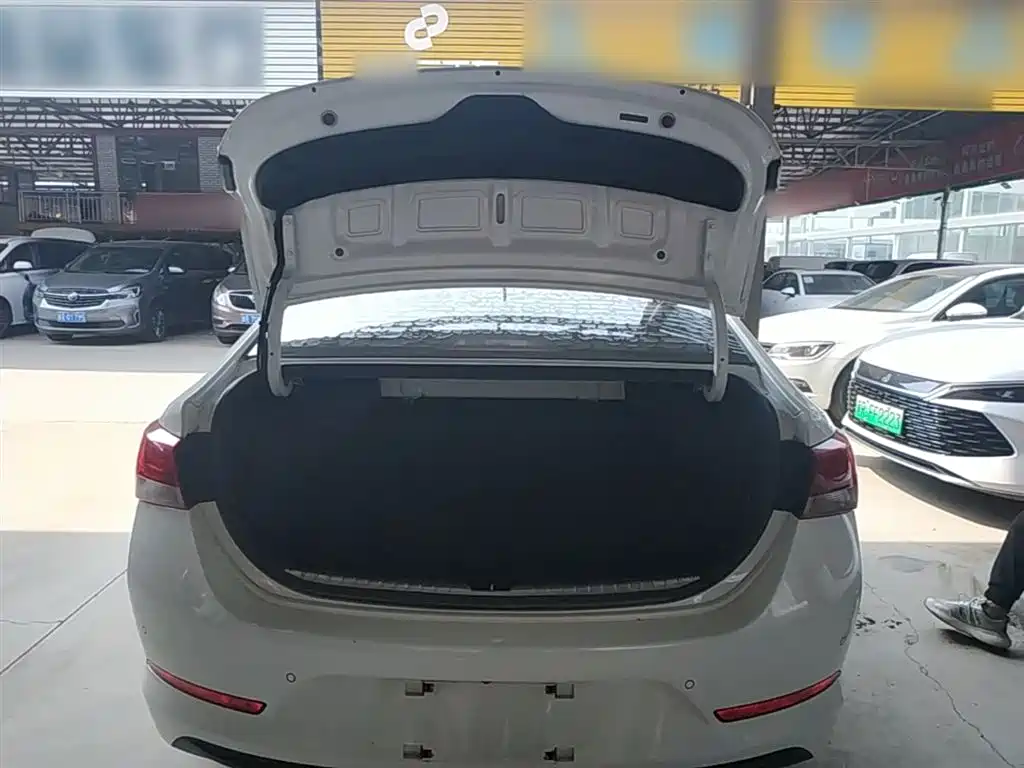 Hyundai Verna 2018 2016 1.4L Automatic Cool Edition GLS