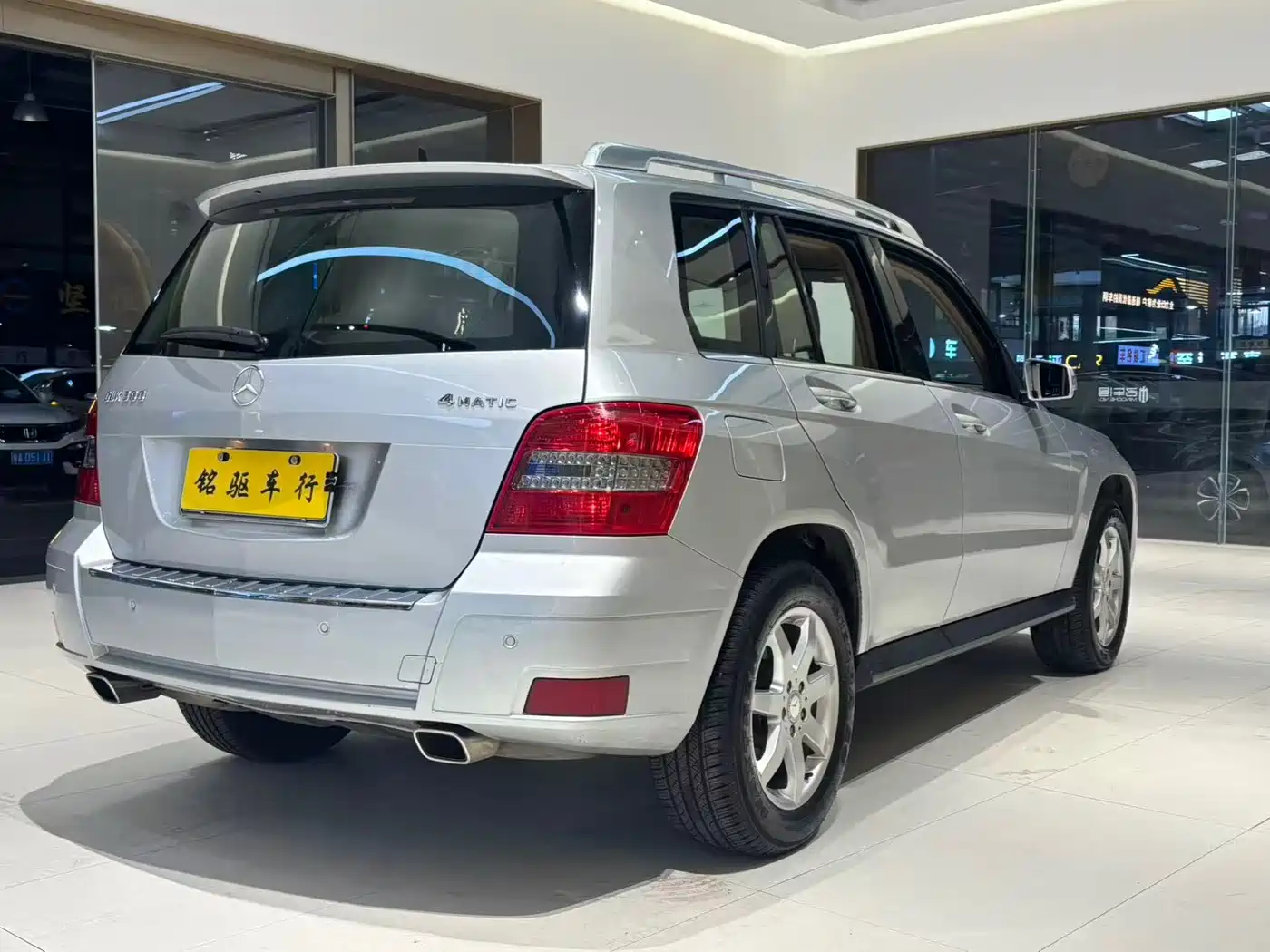 Mercedes-Benz GLK-Class (Import) 2010 GLK 300 4MATIC Fashion фото 7