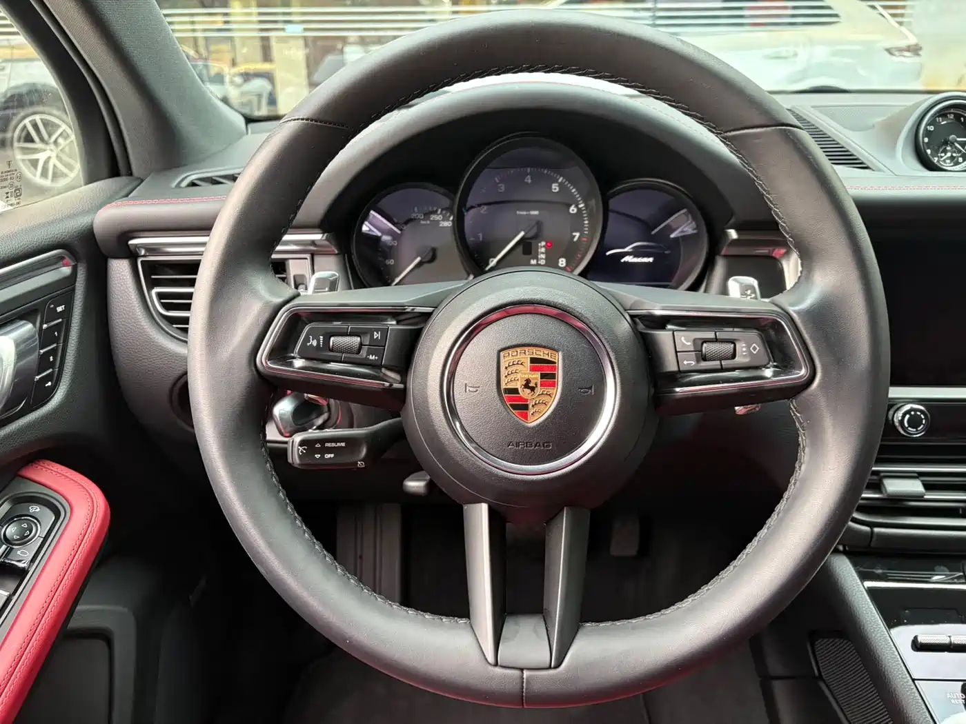 Porsche Macan 2023 Macan 2.0T фото 8
