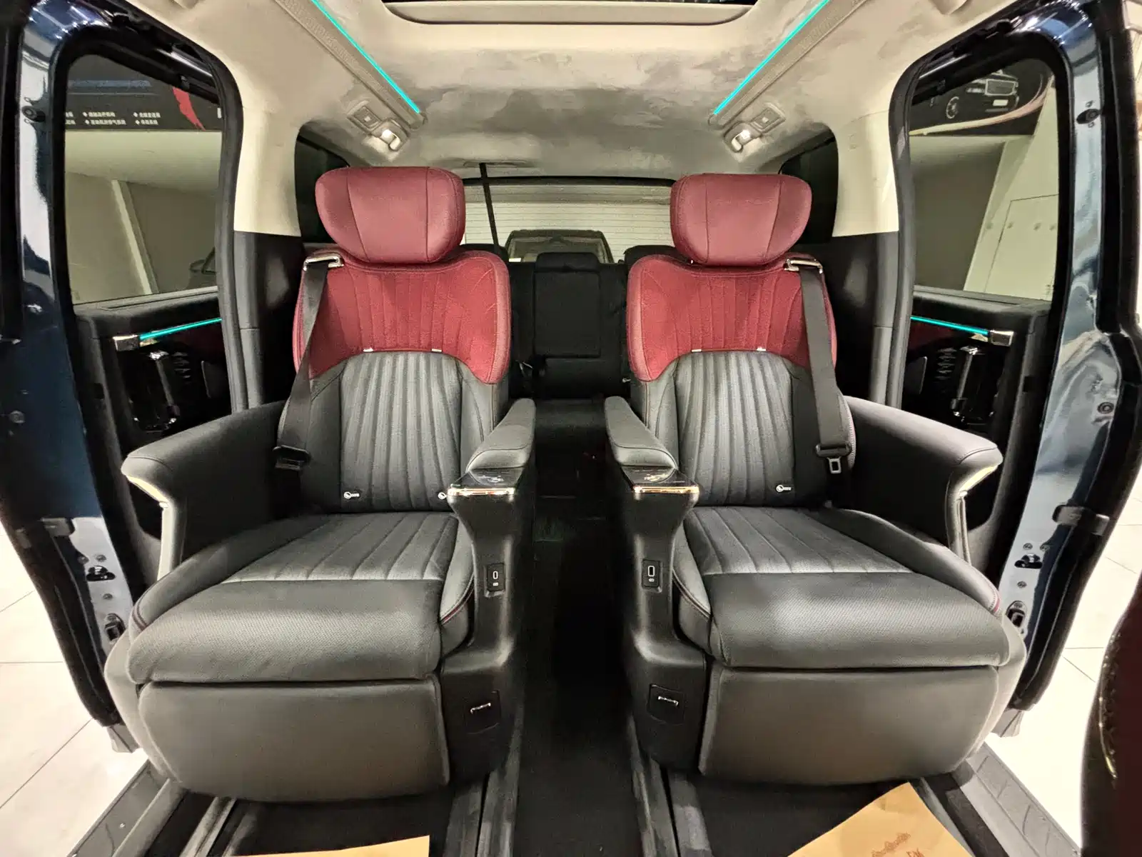 Фото 17 - GAC Trumpchi Trumpchi E9