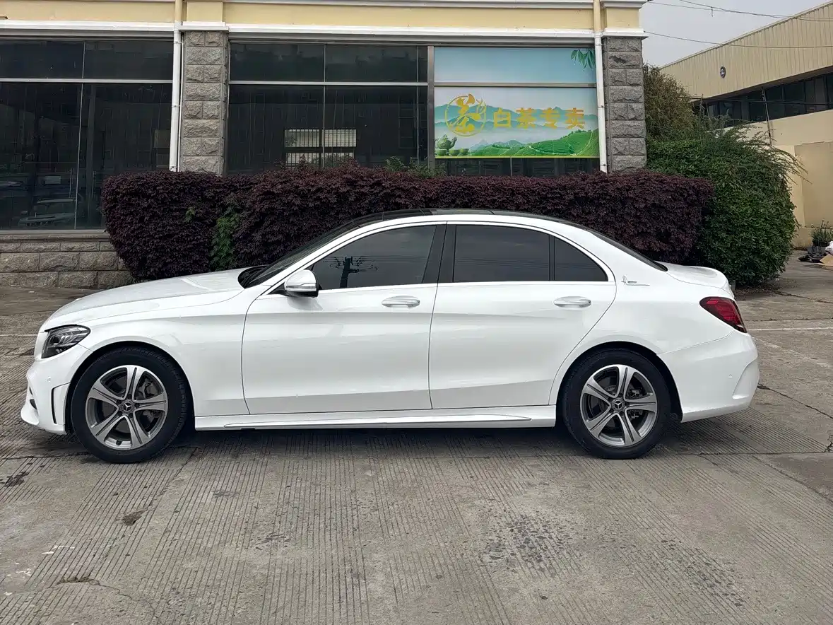 Mercedes-Benz C-Class 2019 C 260 L Sport фото 3