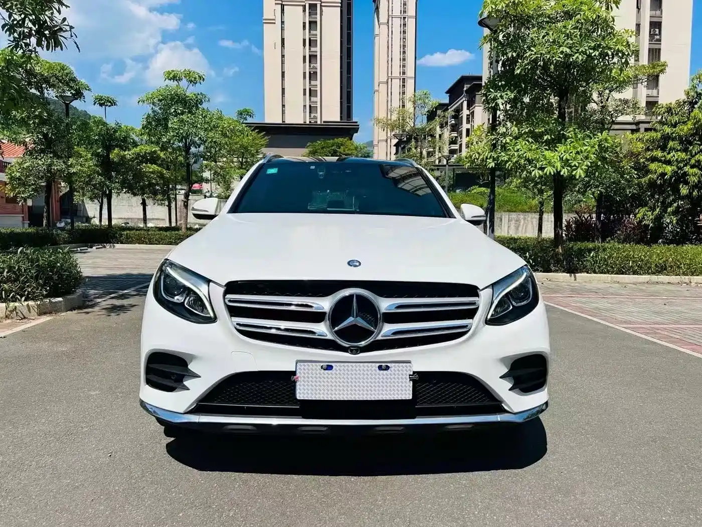 Mercedes-Benz GLC 2017 GLC 260 4MATIC Luxury фото 2