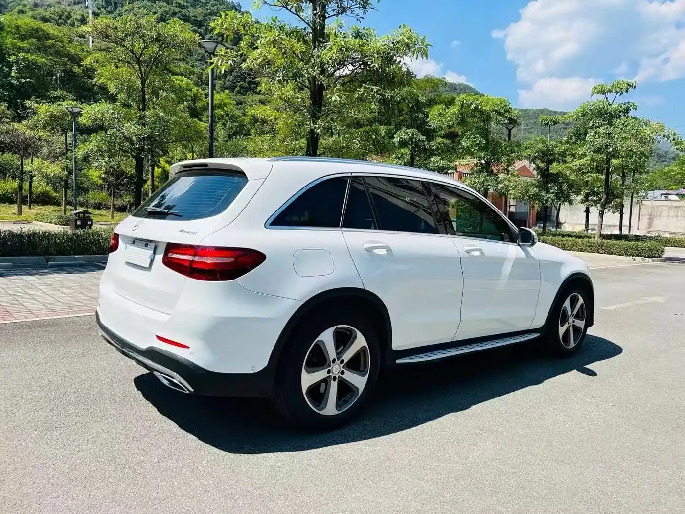 Mercedes-Benz GLC 2017 GLC 260 4MATIC Luxury фото 6