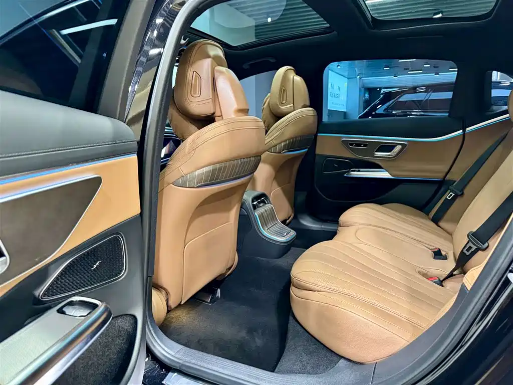 Mercedes-Benz E-Class New Energy 2024 E 350 e L Plug-in Hybrid Sedan фото 27