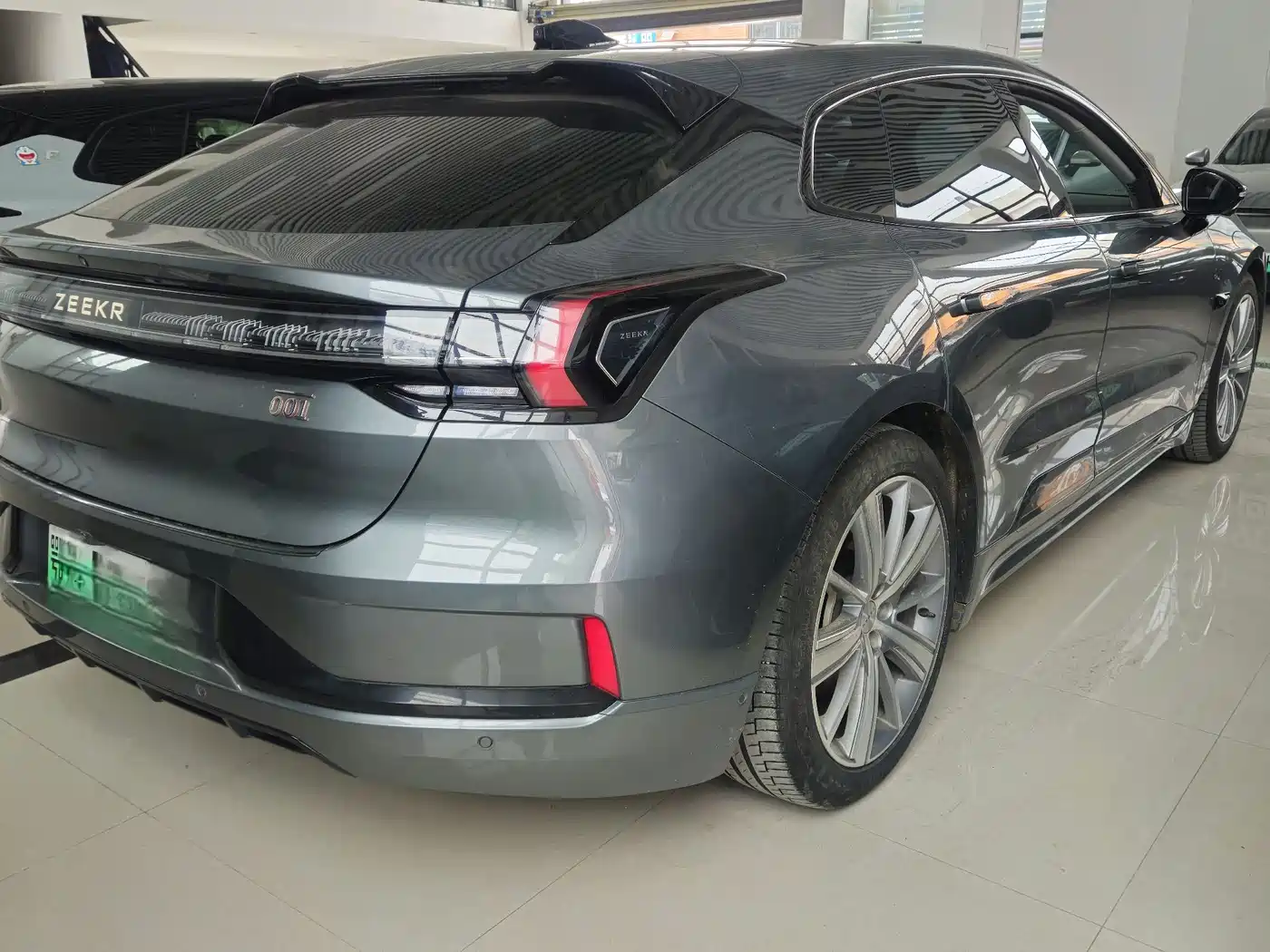 ZEEKR EXTREME KRYPTON 001