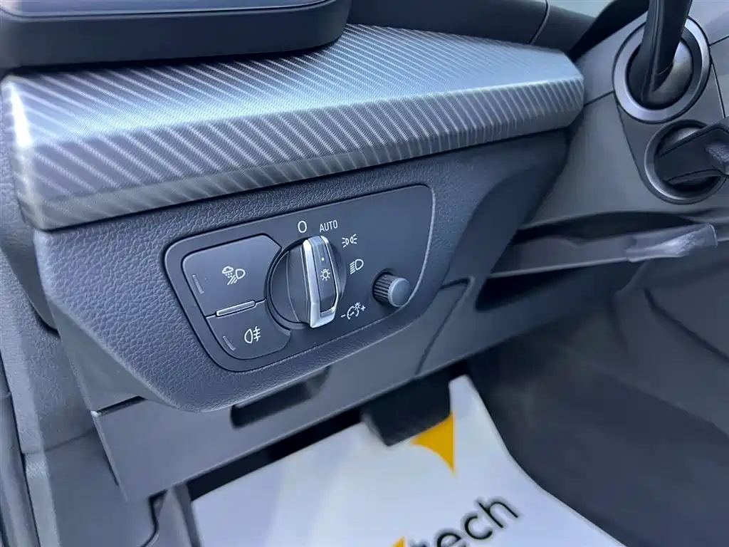 Audi Q5L 2020 45 TFSI Exclusive Fashion фото 19