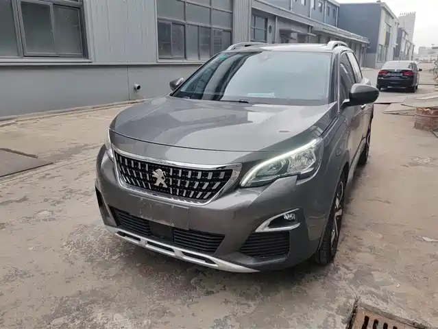 PEUGEOT 4008