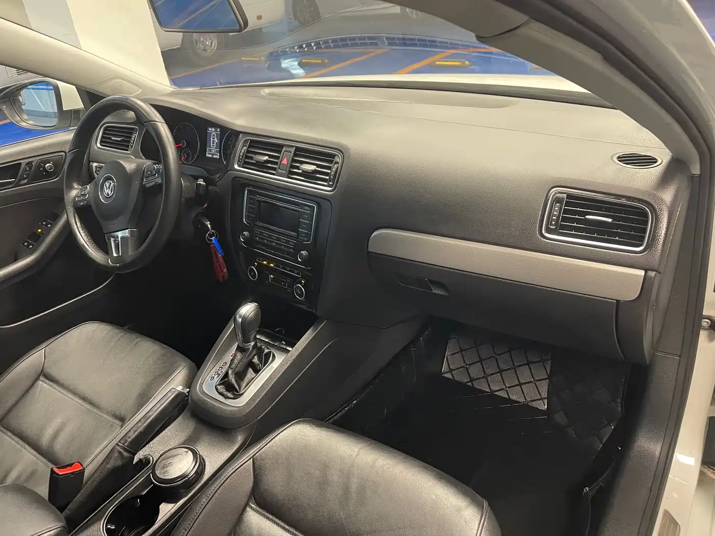 Volkswagen Sagitar 2014 1.4TSI Automatic Luxury фото 15