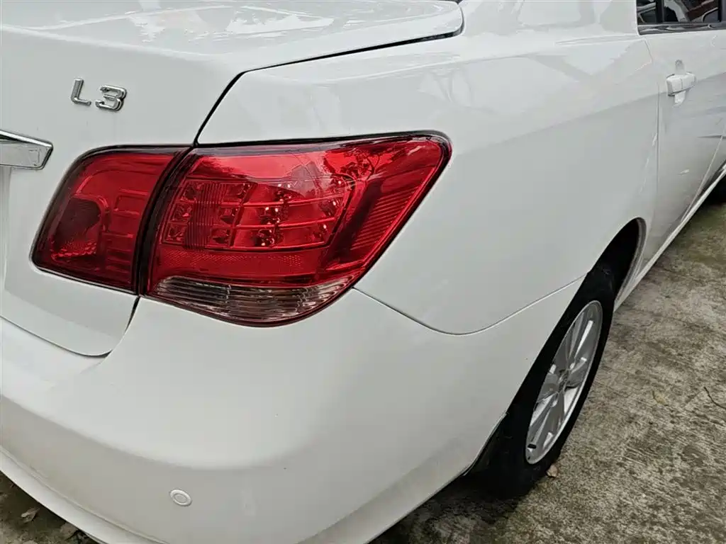 BYD L3 2015 2015 Energy-saving Edition 1.5L Automatic Comfort