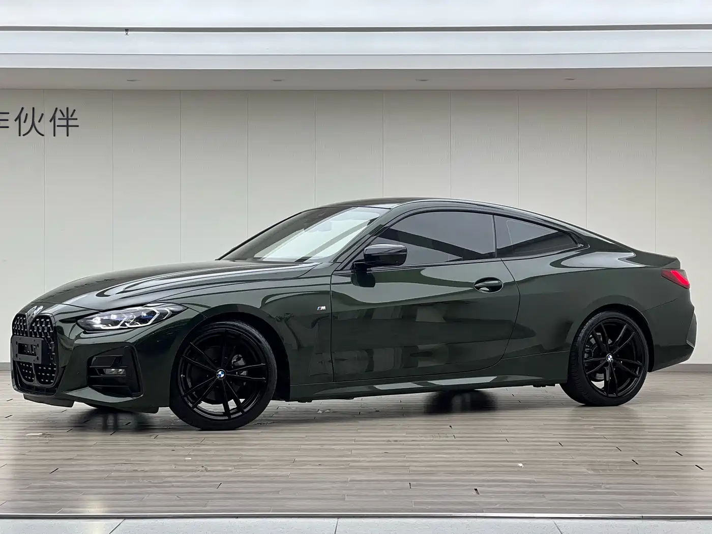 BMW 4 Series 2023 425i M Sport Shadowline Package фото 3
