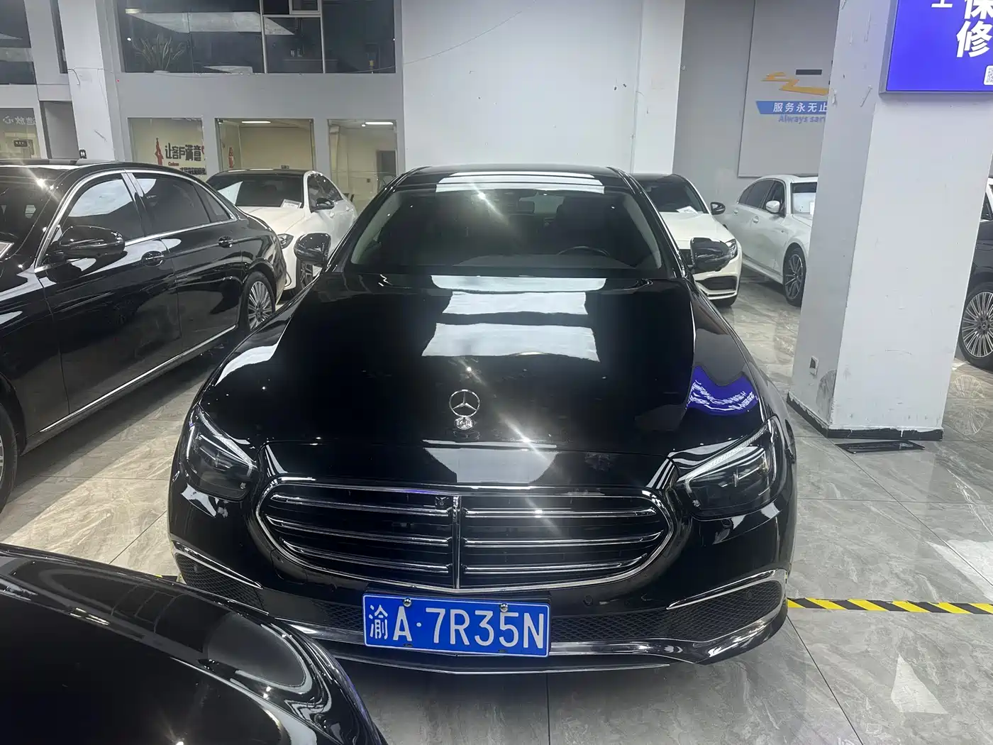 MERCEDES-BENZ E CLASS