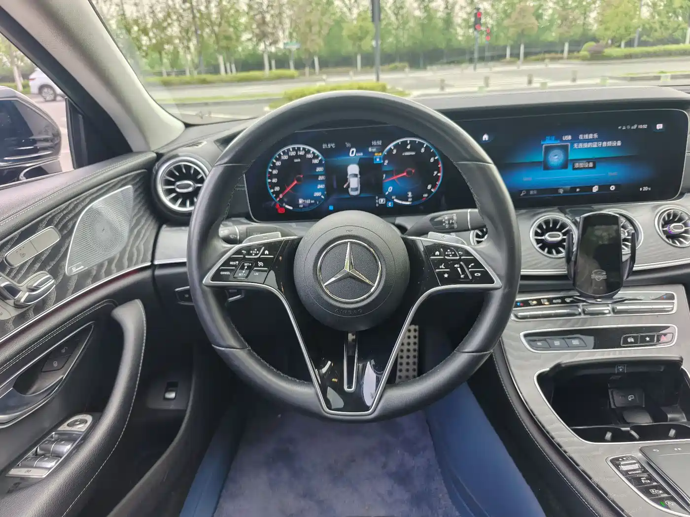 MERCEDES-BENZ CLS