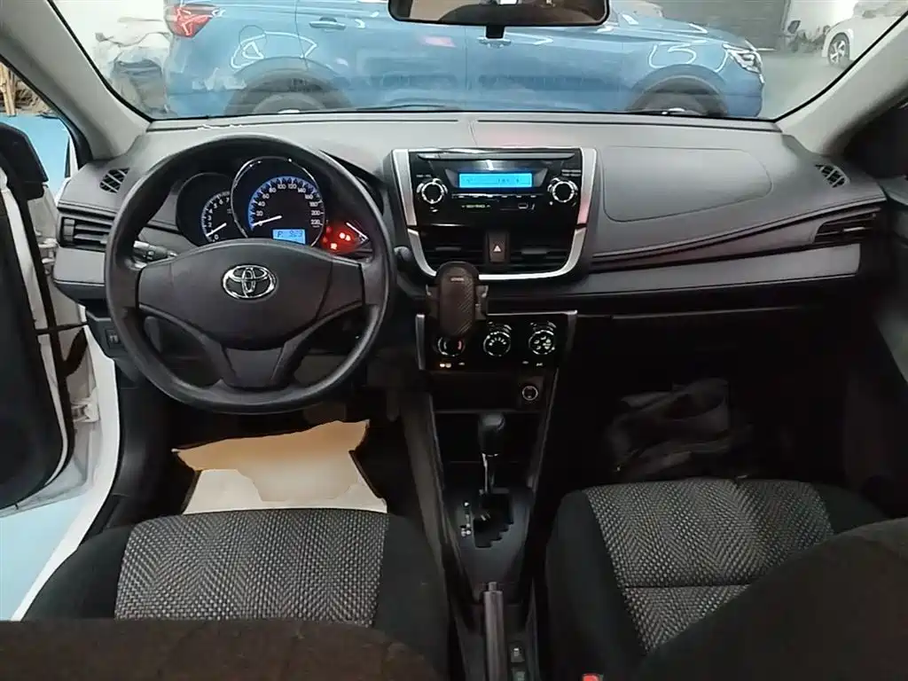 Toyota Vios FS 2017 1.5L CVT Fengchi Edition фото 10