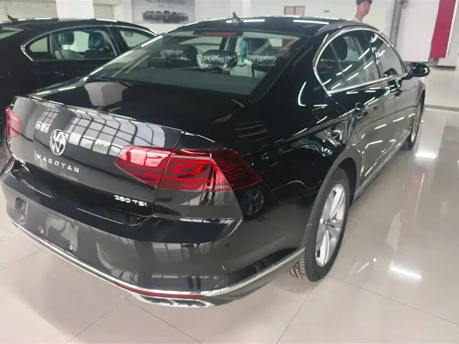 Volkswagen Magotan 2025 Popular Edition 280TSI DSG Comfort фото 3