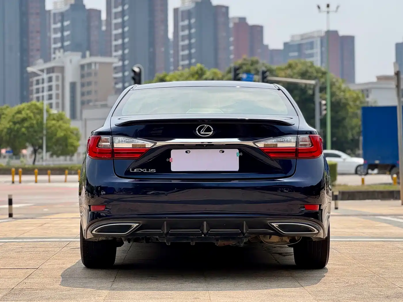 Lexus ES 2015 200 Elite Edition фото 11
