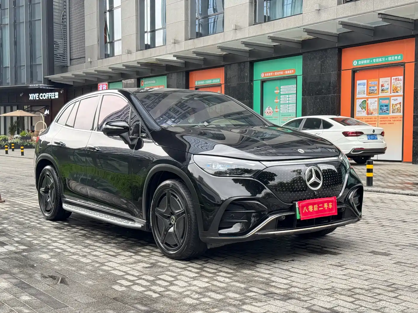 MERCEDES-BENZ EQE SUV