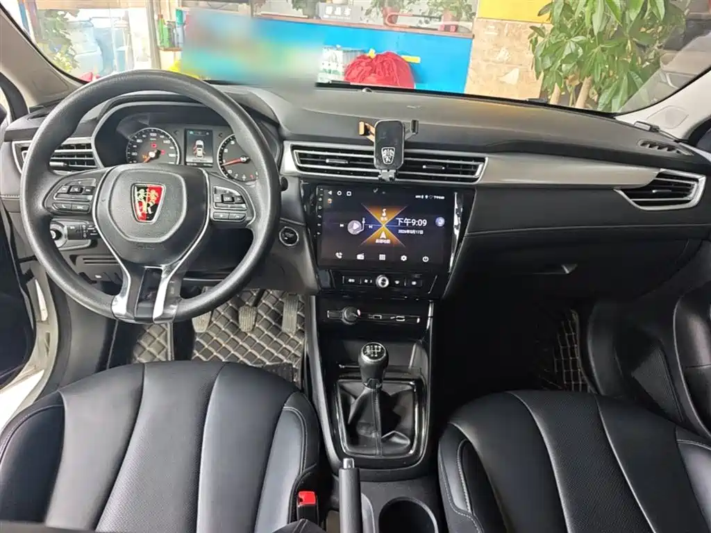 Roewe i5 2019 2019 1.5L Manual 4G Langhao Edition
