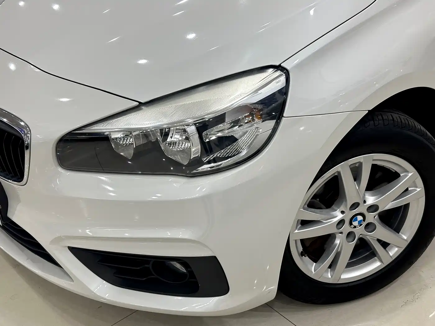 BMW 2 Series Gran Tourer 2015 218i Leading фото 15