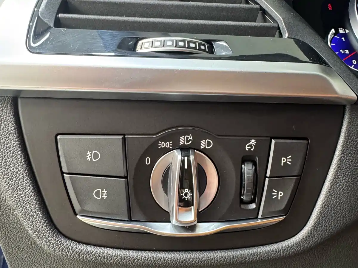 BMW X3 2018 xDrive30i Leading M Sport Package China V фото 14