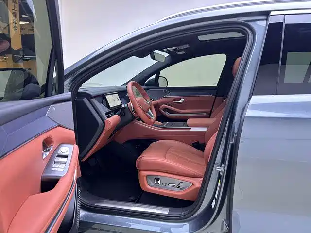 BYD Tang L 2025 DM 175KM Drone Player Edition фото 7
