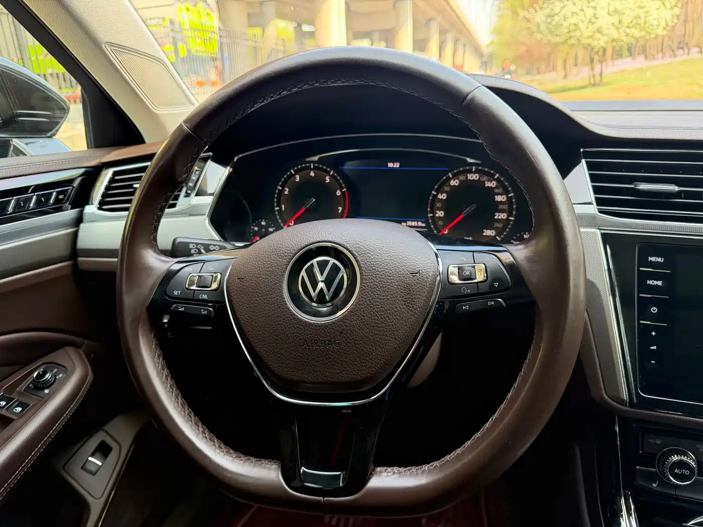 Volkswagen Phideon 2021 380TSI Luxury Edition фото 12