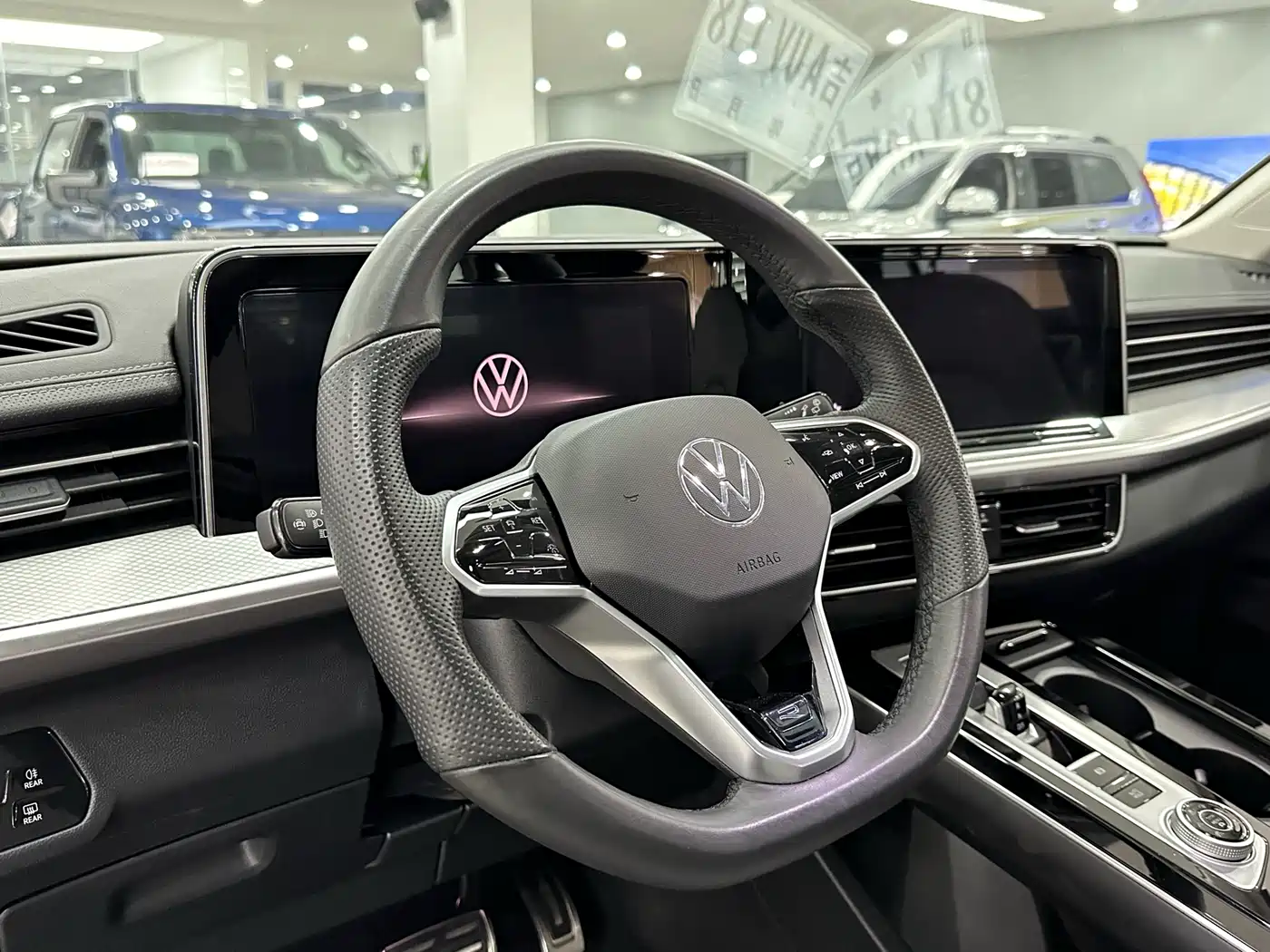 Volkswagen Talagon 2024 380TSI 4WD R-Line Cruise Shared Edition фото 12
