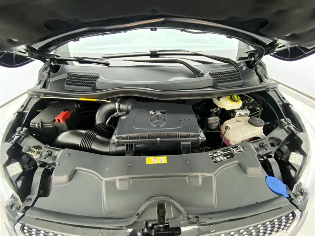 Mercedes-Benz Vito 2023 2.0T Business 7-Seater фото 13