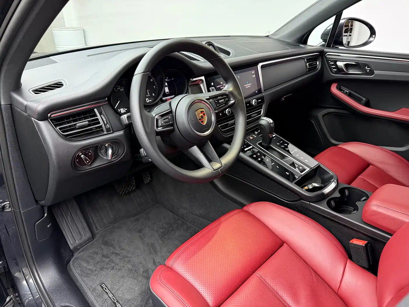 Porsche Macan 2024 Macan 2.0T фото 13