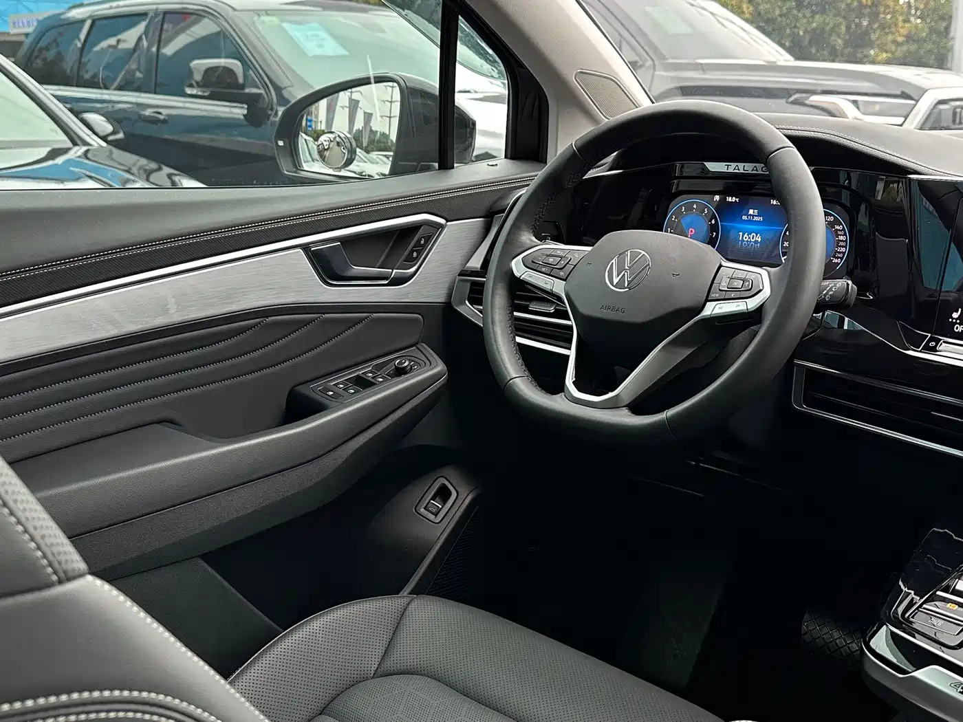 Volkswagen Talagon 2024 380TSI 4WD Premium Comfort Pro Edition 6-Seater фото 22