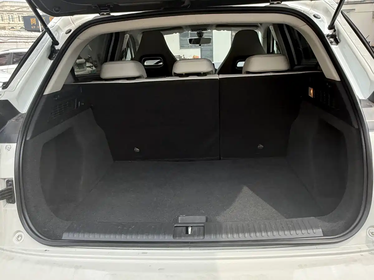 NEZHA AUTOMOBILE NEZHA U