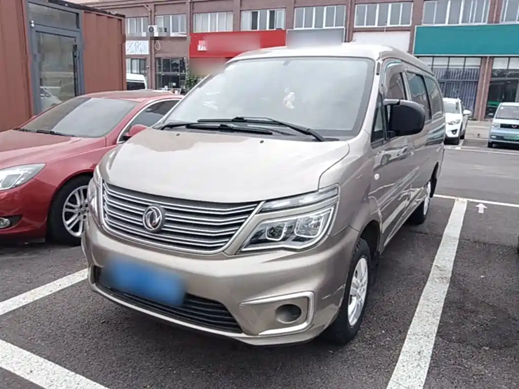 Dongfeng Fengxing Lingzhi 2019 M5L 1.6L 7-seat Base Model China VI