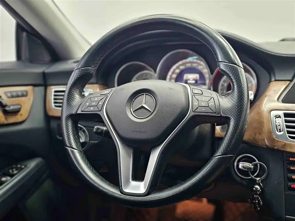 Mercedes-Benz CLS 2012 CLS 300 CGI фото 25