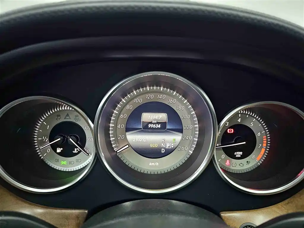 Mercedes-Benz CLS 2012 CLS 300 CGI фото 7