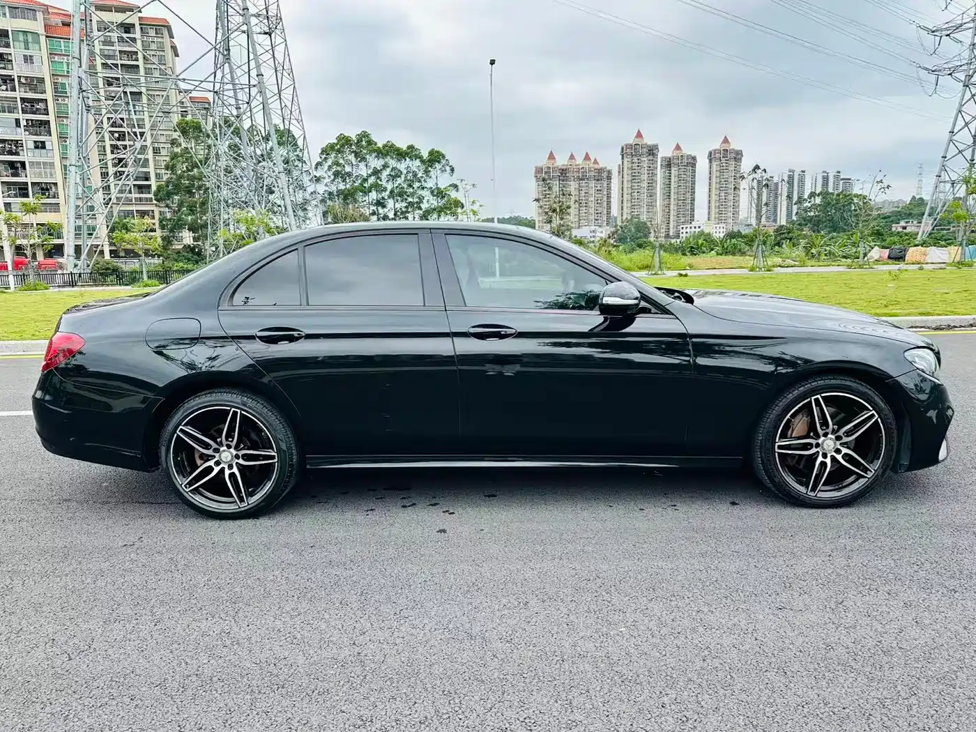 Mercedes-Benz E-Class 2017 E 300 Sport фото 6