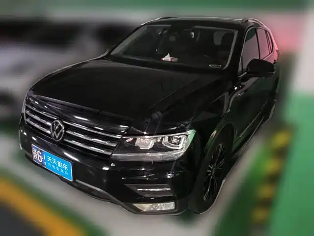 Volkswagen Tiguan L 2021 330TSI Automatic 2WD Smart — фото 1