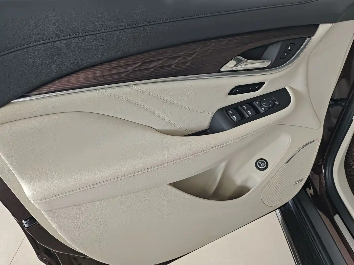 Buick Enclave 2020 28T 4WD Avenir фото 9