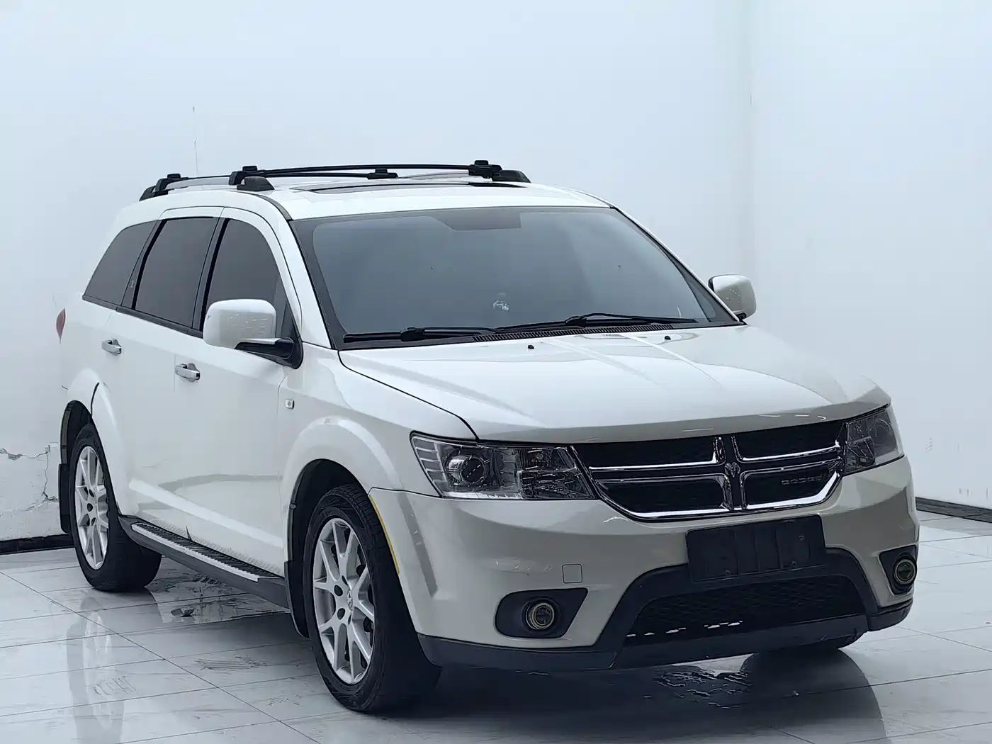 Dodge Journey 2013 2013 Model 2.4L 2WD Premium Edition