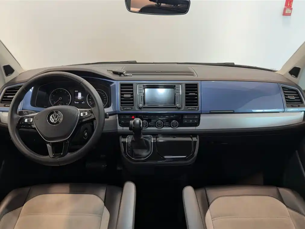 Volkswagen Multivan 2018 2018 2.0TSI 4WD Leisure Edition 7-Seater