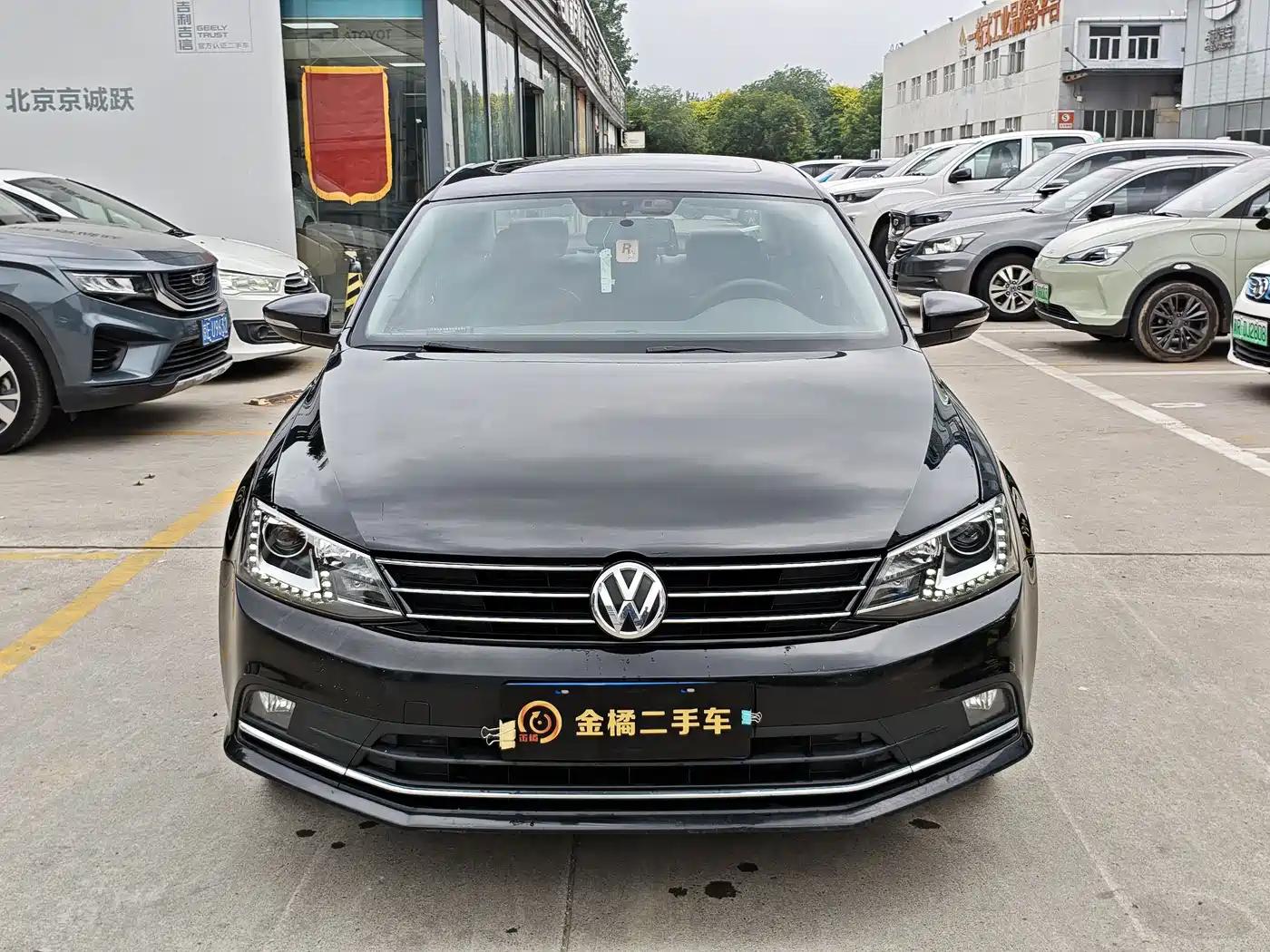 Volkswagen Sagitar 2015 230TSI Automatic Comfort фото 5