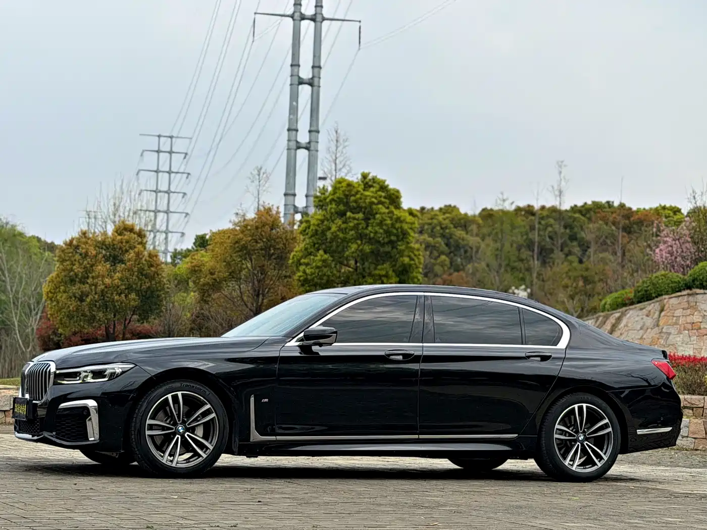 BMW 7 SERIES