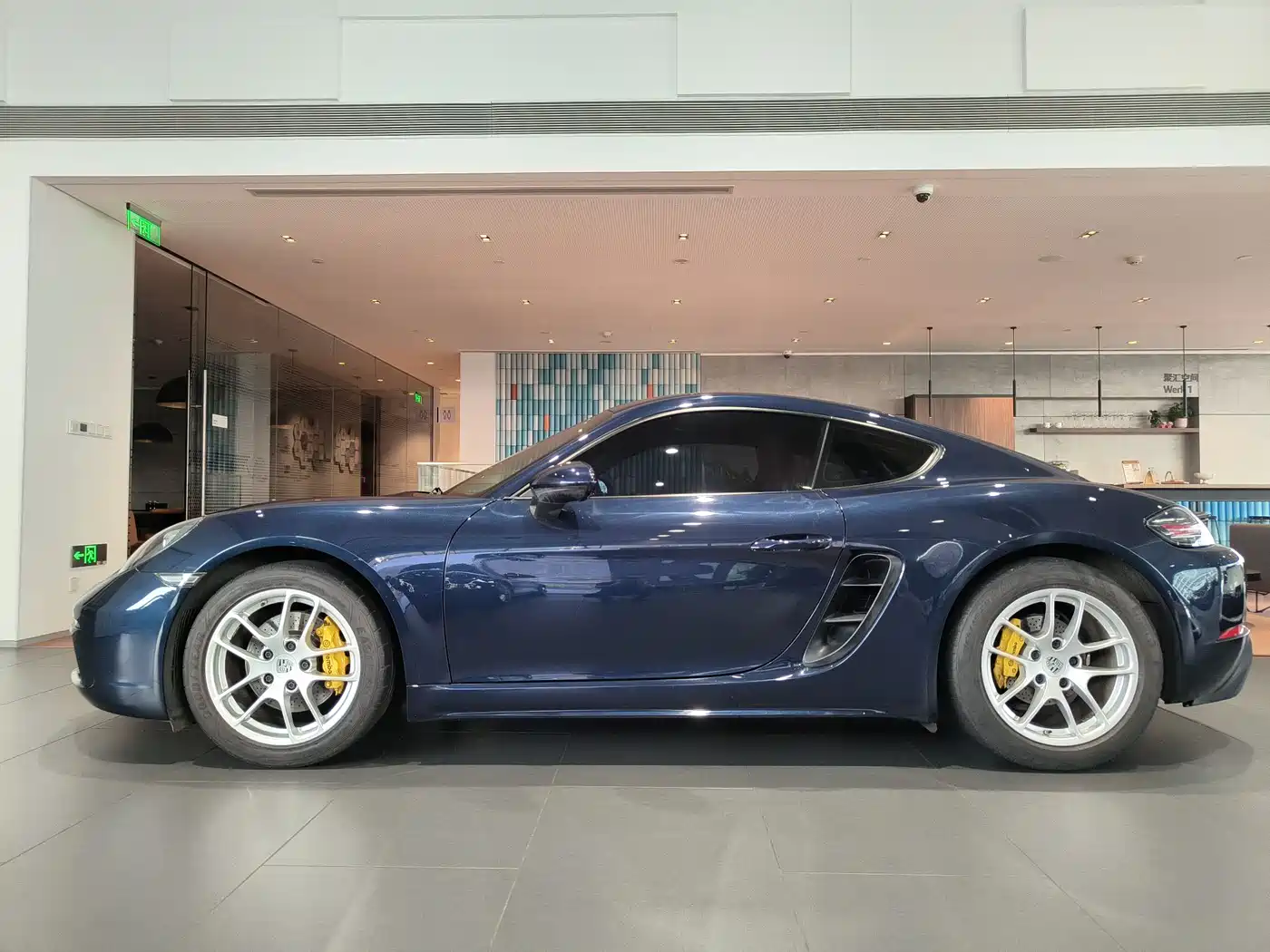 Porsche 718 2017 2016 Cayman 2.0T