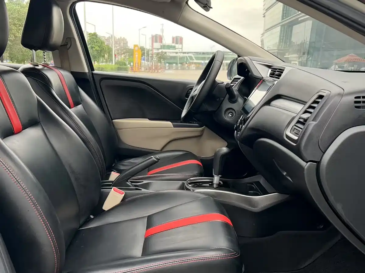 Honda Greiz 2018 2016 1.5L CVT Classic Edition